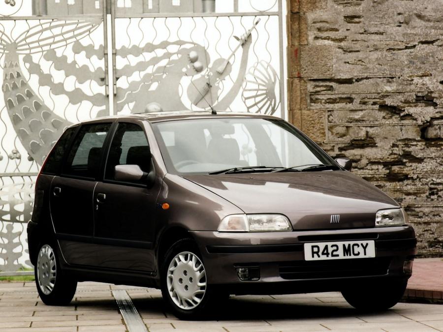  Fiat Punto 5-Door 1994 года  (UK) (фото 5 из 5)